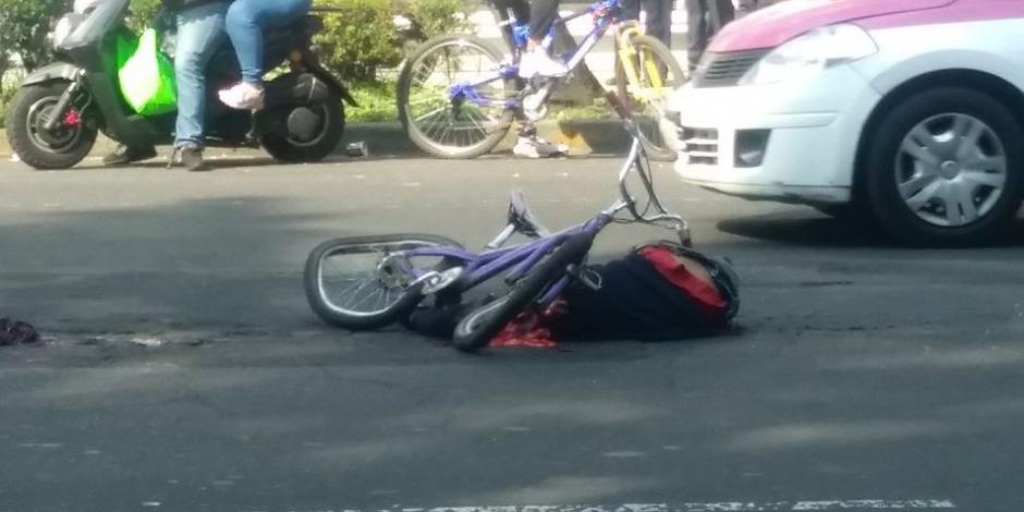 Chofer de camión atropella a ciclista y lo mata en la Cuauhtémoc