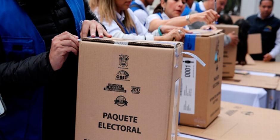 Revisa IEE de Puebla 50% de paquetes de comicios para gobernador