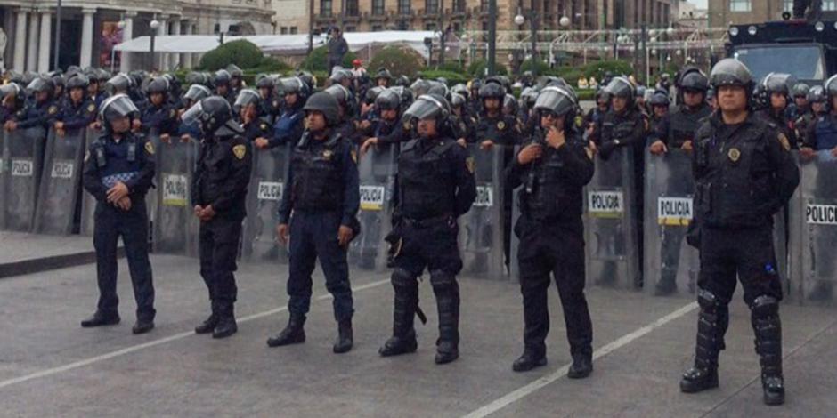 FOTOS: Cuerpo de Granaderos, la policía utilizada para reprimir
