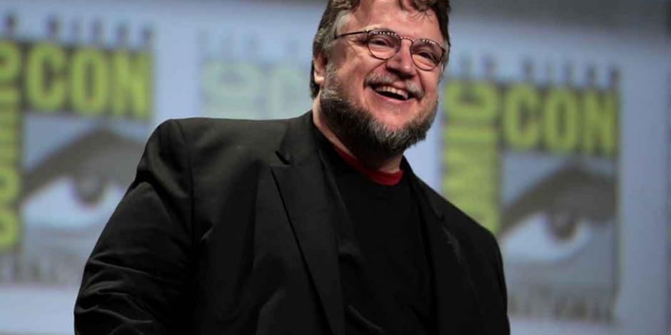 Del Toro apoya que FilminLatino siga