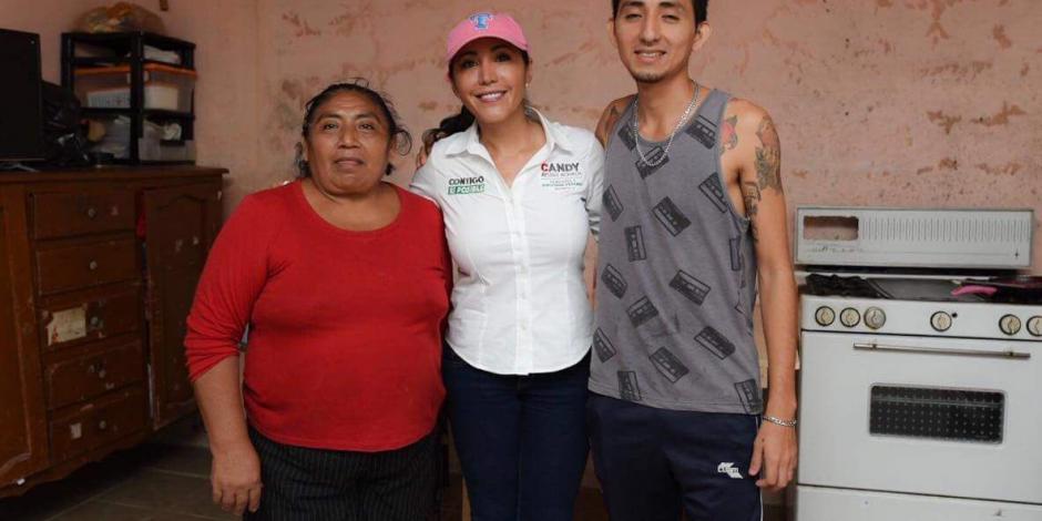 Promete Candy Ayuso vivienda digna para vecinos de Quintana Roo