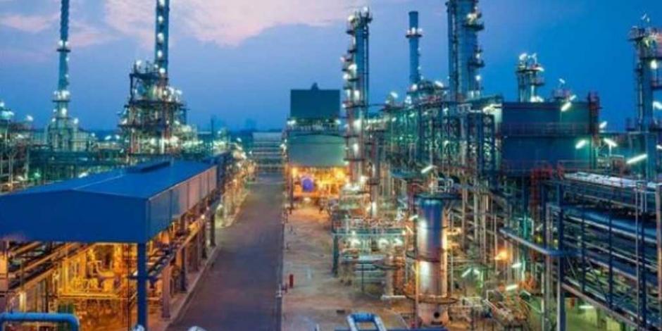 Prevé AMLO inversión de casi 10 mil mdp para refinería de Tula