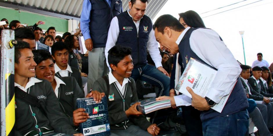 Alcanza Hidalgo cobertura total de libros de texto gratuitos en nivel medio superior