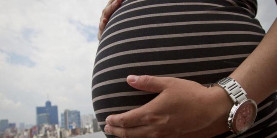 Buscan en el Senado garantizar en Constitución acceso a interrupción del embarazo