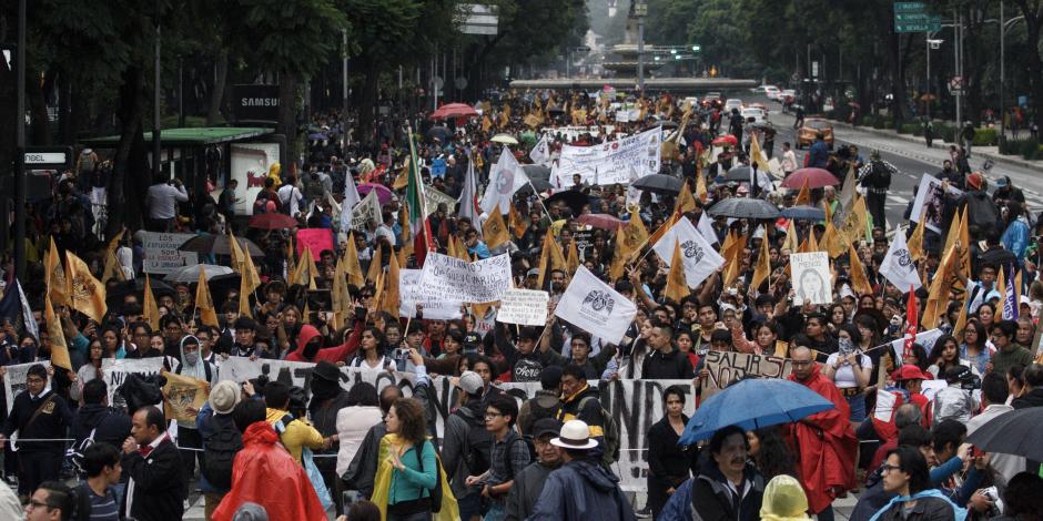 "Estamos aquí por la violencia y los asesinatos", clamor de estudiantes en Marcha del Silencio