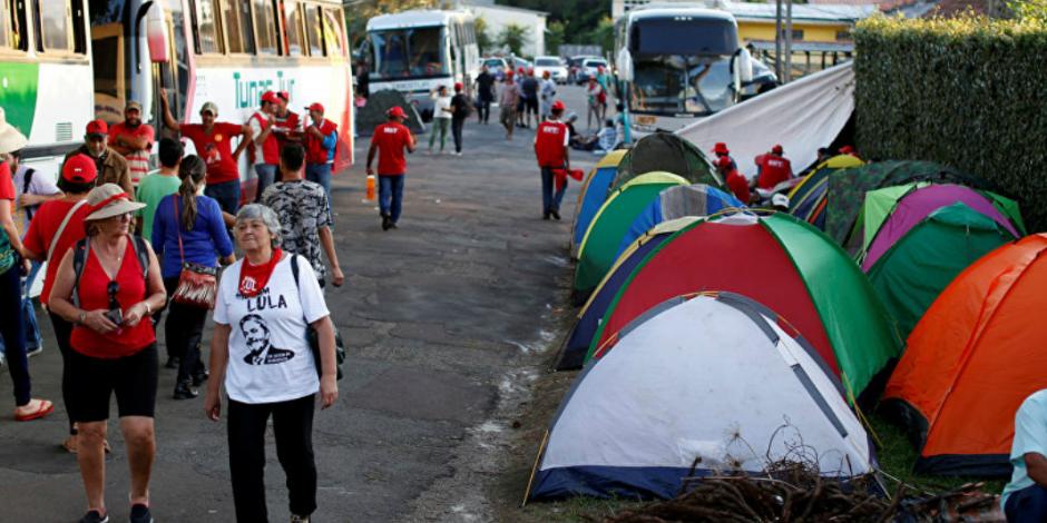 Tiroteo en campamento de apoyo a Lula deja dos heridos