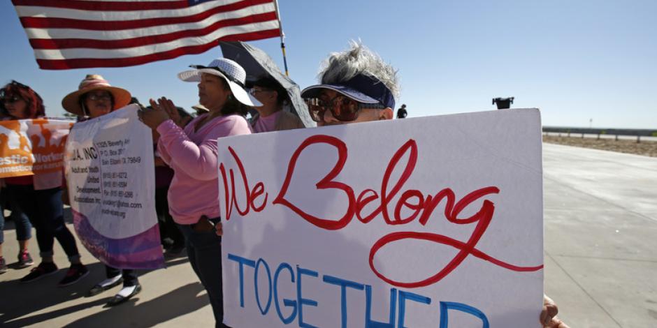 Confunde en la frontera orden de Trump que frena separación de familias