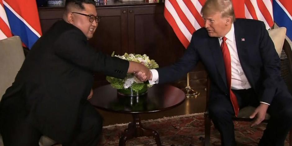 Presume Trump "excelente relación" con Kim tras concluir reunión privada