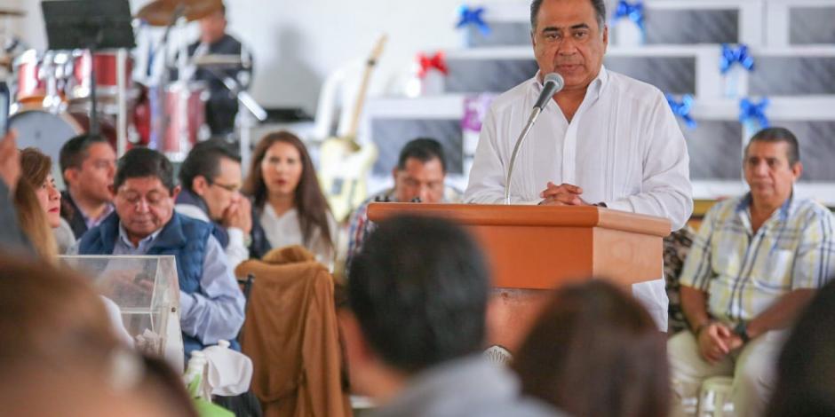 Gobernador de Guerrero aplaude trabajo de médicos de la entidad