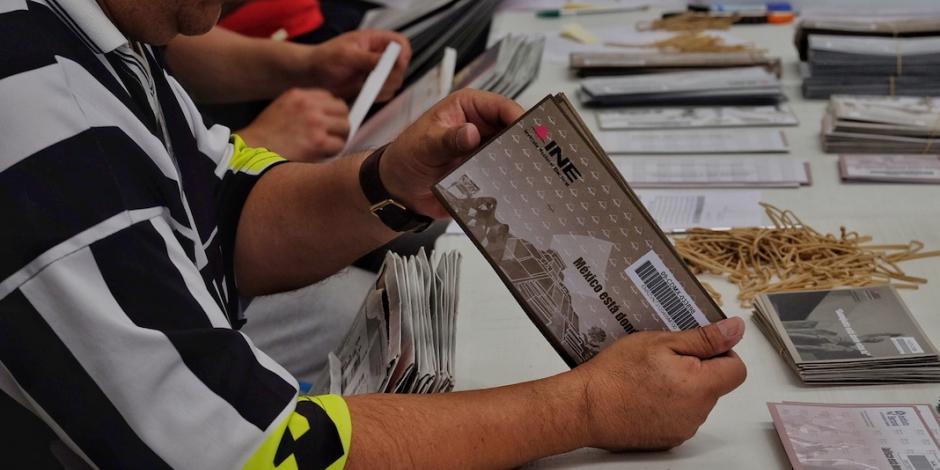 Espera INE más de 100 mil votos de mexicanos residentes en el extranjero