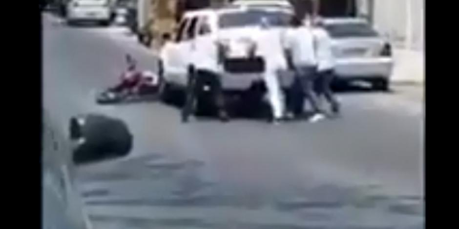 VIDEO: En 20 segundos, criminales secuestran a víctima en Guadalajara