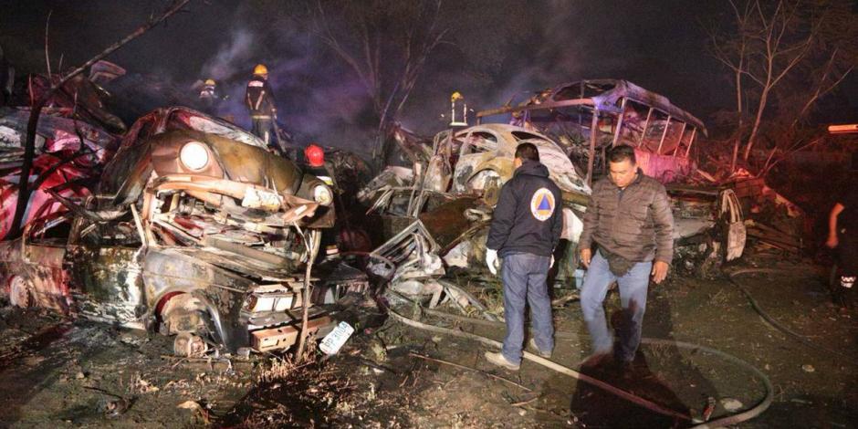FOTOS Y VIDEO: Así fue el voraz incendio que consumió 100 autos en Yecapixtla