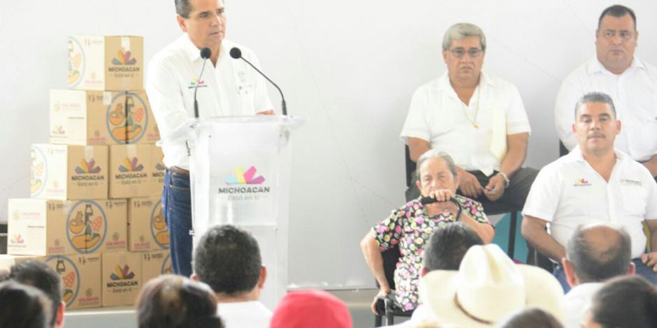 Aureoles anuncia fortalecimiento a programas para adultos mayores
