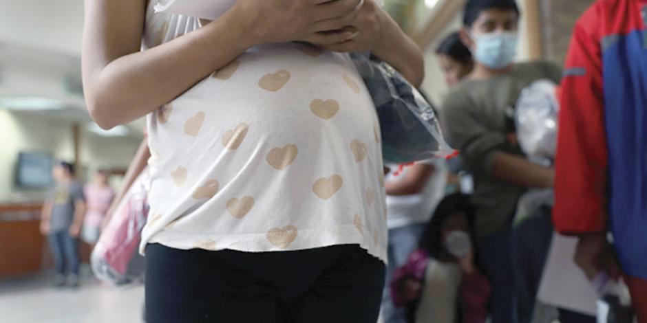 Recorren la ruta migrante 30 embarazadas