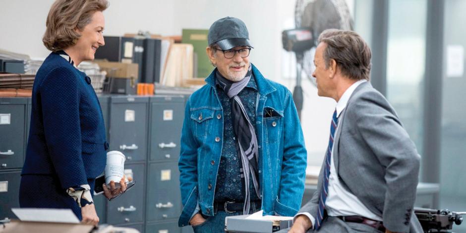 Steven Spielberg rinde homenaje al periodismo