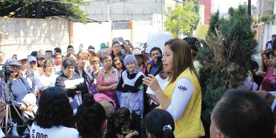 En Iztapalapa, dos mil policías más, propone Karen Quiroga