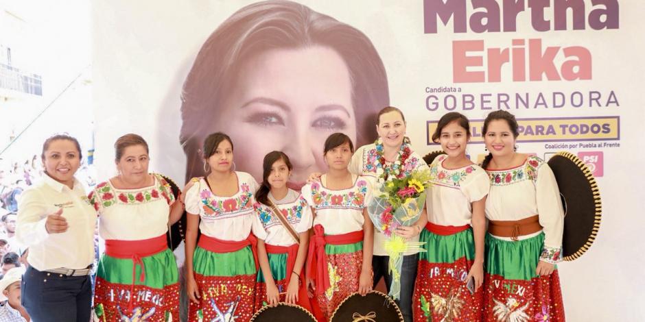 Se compromete Martha Erika a mejorar conectividad de la Mixteca