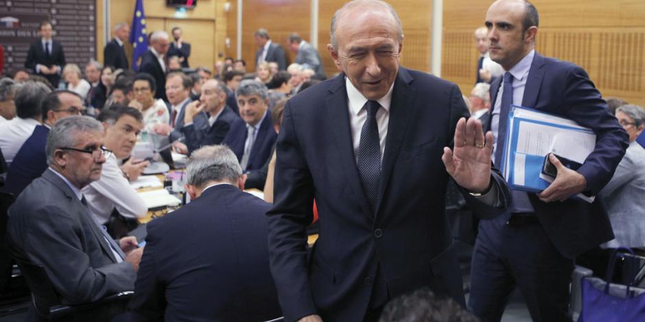 Ministro francés culpa al Elíseo de tapar caso de agresión policial
