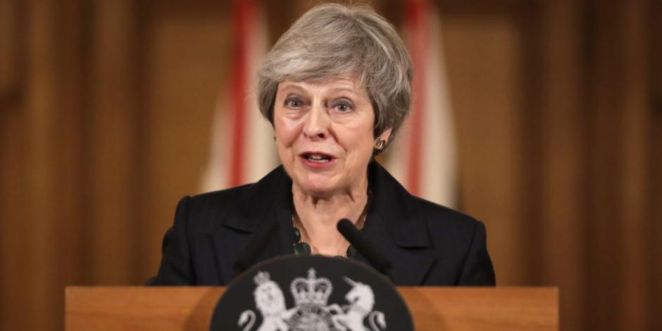 Theresa May retrasará votación del Brexit en el parlamento británico