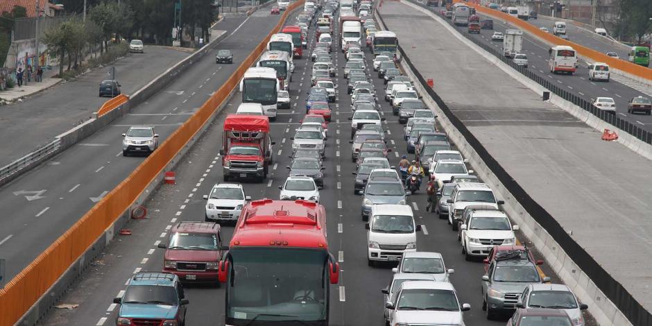 Cierre total en un sentido de la Autopista México-Querétaro por accidente
