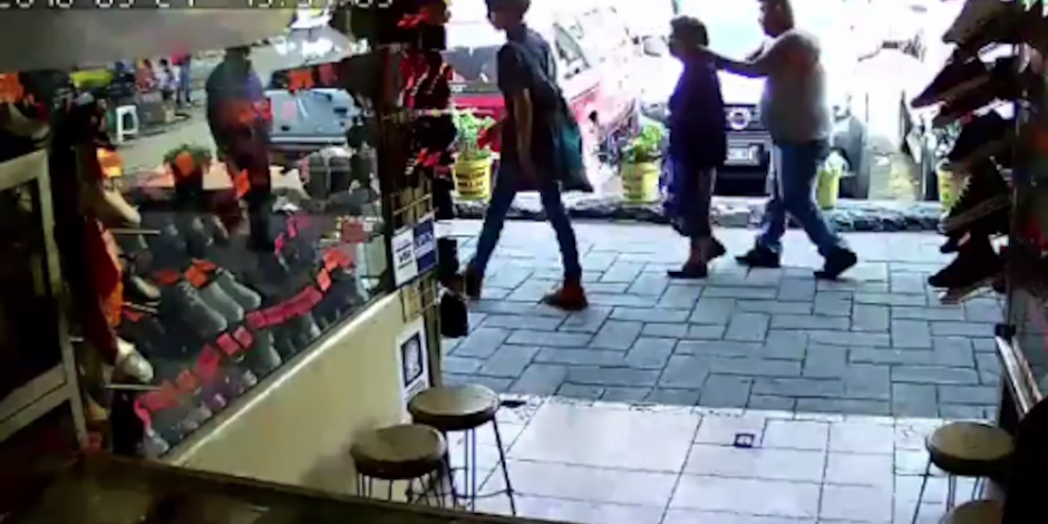 VIDEO: Sujeto arranca aretes a una mujer en Xochimilco