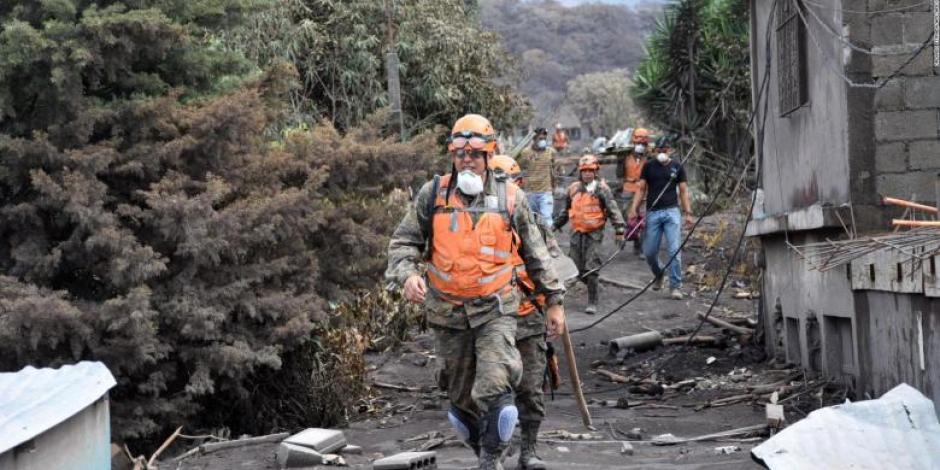 A 15 días de erupción del Volcán de Fuego, Guatemala suspenden búsqueda de víctimas