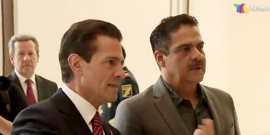 VIDEO: Javier Alatorre recorre Los Pinos guiado por el presidente EPN