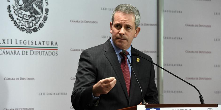 Renuncia de Gabriela Cuevas al PAN fue por capricho, dice secretario general