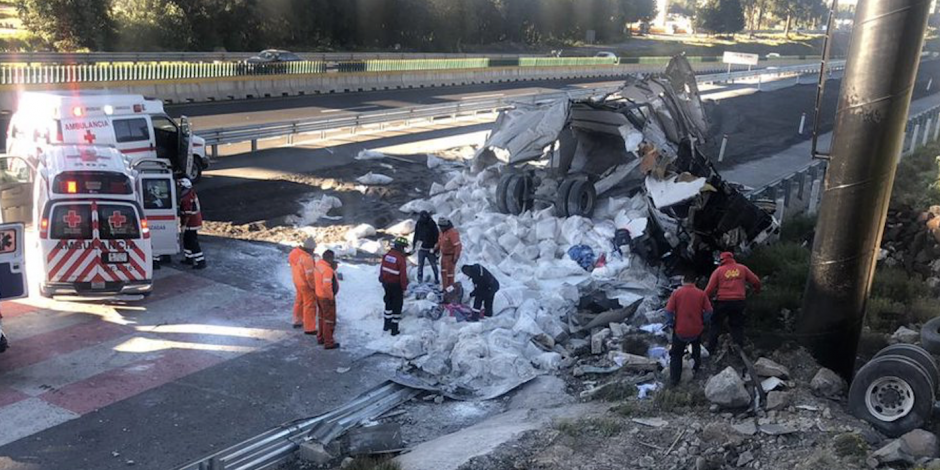 Accidente en la carretera México-Toluca deja 4 lesionados