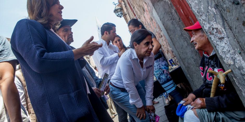 "Por su culpa México es un cementerio", increpan a Zavala en Morelia