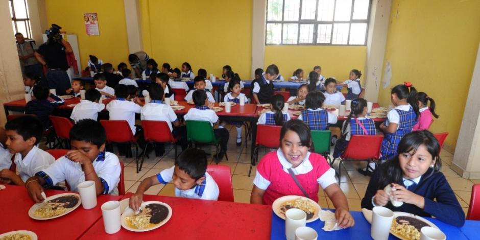 Apoya Guerrero a más de 200 mil niños con desayunos escolares