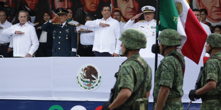 Preside gobernador de Tamaulipas guardia de honor a Héroes de la Independencia