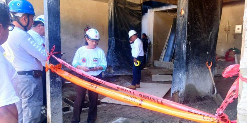 VIDEO: Padre e hijo caen 15 metros de construcción en Lomas Altas