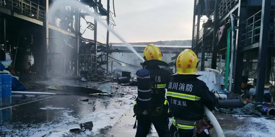 FOTOS: Deja 18 muertos incendio en hotel de China