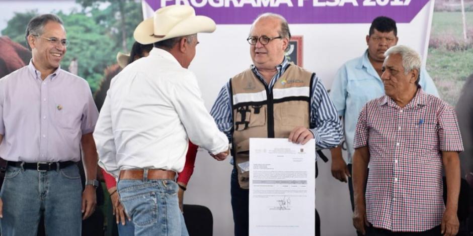 Morelos mantiene apoyo inédito a ganaderos, resalta Graco Ramírez