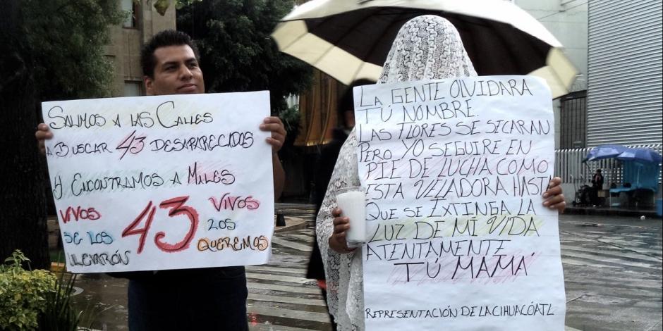 CRÓNICA: Ayotzinapa... entre la política y las lágrimas de la verdad