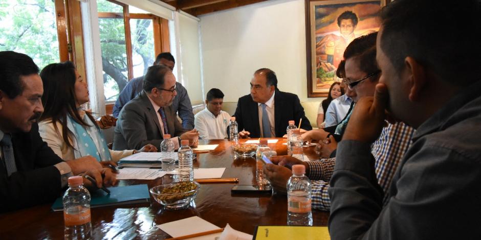 Astudillo se reúne con autoridades electas y dirigencia del Panal