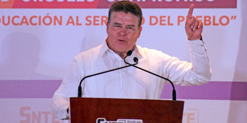 Juan Díaz de la Torre pide licencia como líder del SNTE