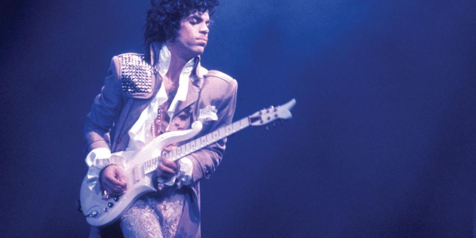 Prince “revive” con disco que explora sus orígenes