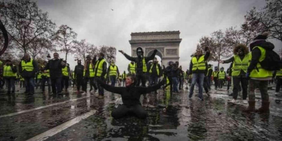 Francia se blinda ante protestas de los "chalecos amarillos"
