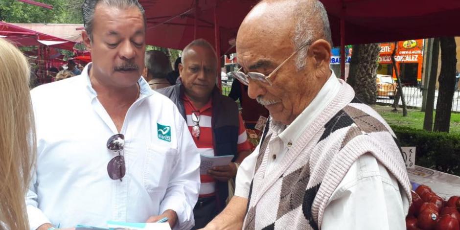 Héctor Gandini lucha por prohibir doble remolque en la CDMX
