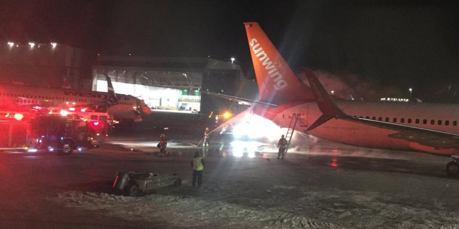 VIDEO: Avión se incendia tras choque en aeropuerto de Toronto