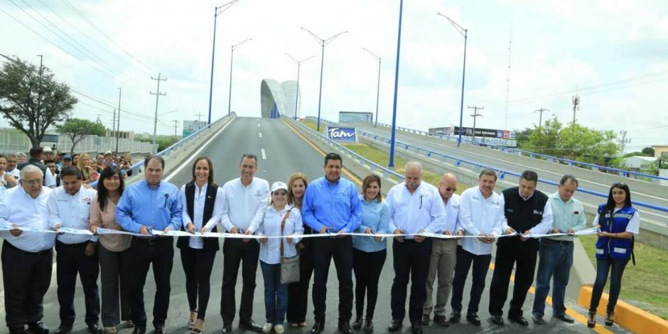 Inaugura gobierno estatal distribuidor vial en Reynosa, Tamaulipas