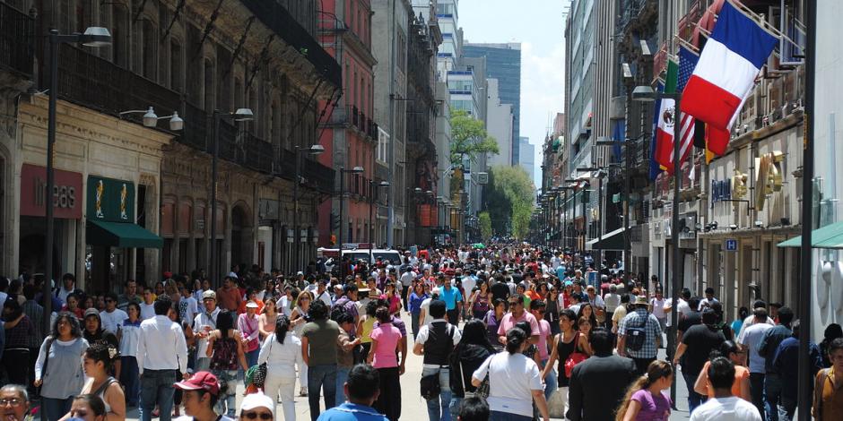 Proyecta IPN que peatones generen electricidad en corredor Madero