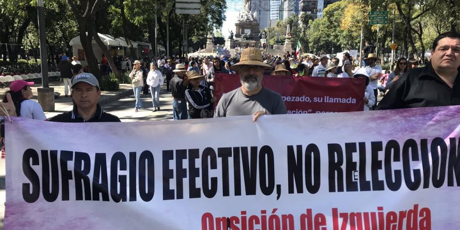 Vuelven a marchar sobre Reforma a favor del NAIM y contra consultas