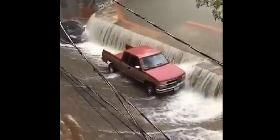 VIDEOS: Se inunda Guanajuato por desborde de la Presa de la Olla