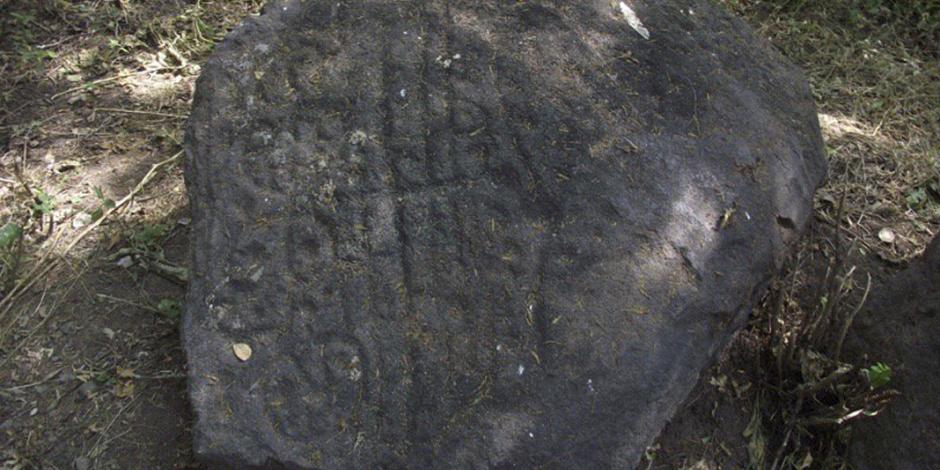 Hallan 108 petroglifos de hace 3.000 años en Colima