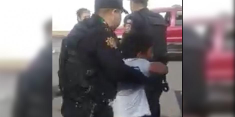 Policías detienen a niño de 12 años en Monterrey