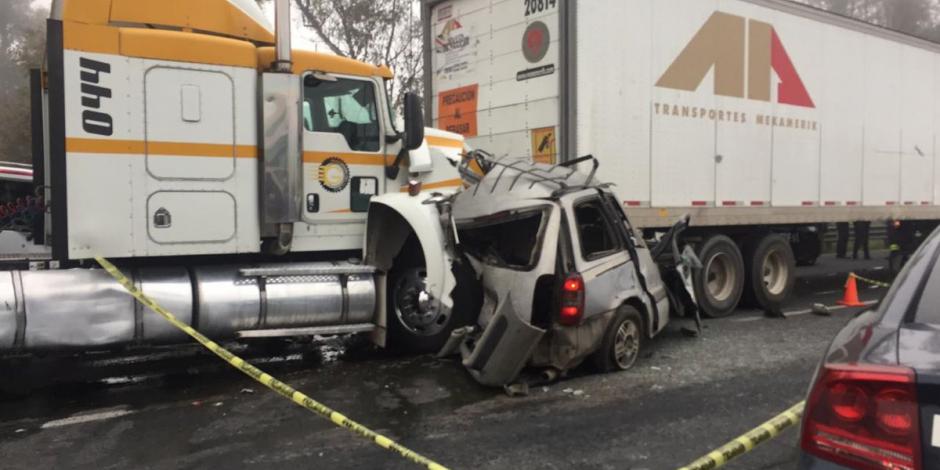 Dos muertos deja accidente vial en la México-Querétaro