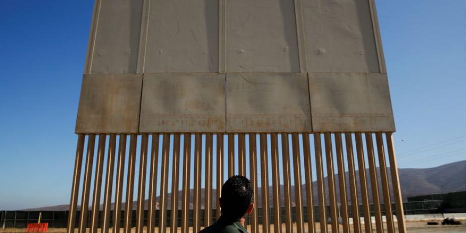 Reasigna EU 750 mdd que eran para construir rompehielos a muro de Trump